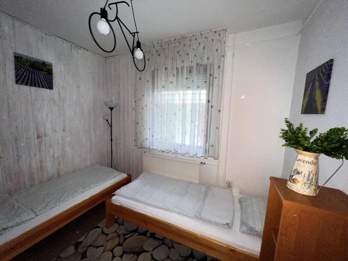 Relax Apartman Nyiregyhaza Ngoại thất bức ảnh