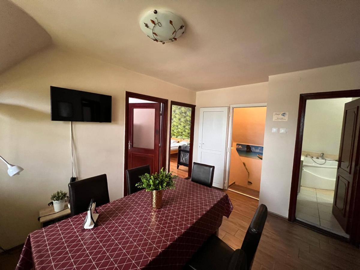 Relax Apartman Nyiregyhaza Ngoại thất bức ảnh