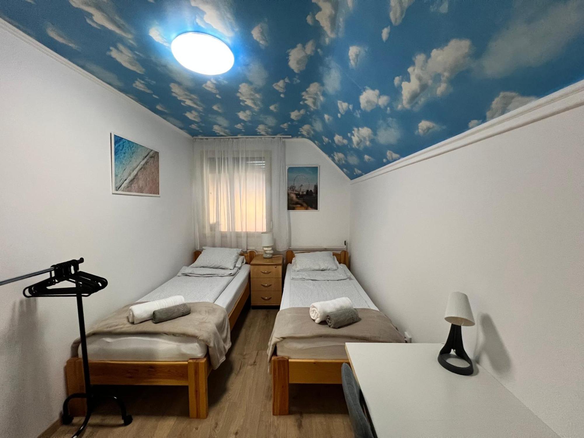 Relax Apartman Nyiregyhaza Ngoại thất bức ảnh